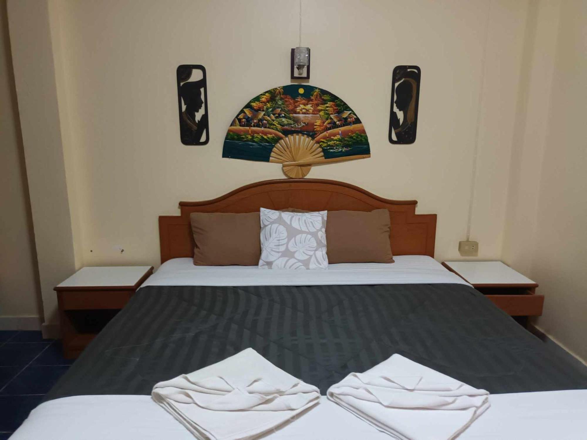 Patong Rose Guest House 50M To Beach Екстер'єр фото