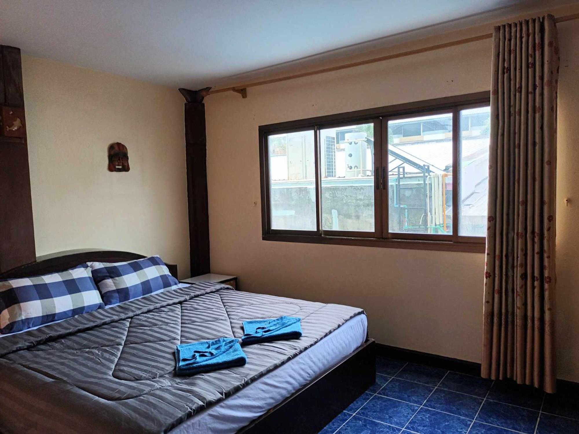 Patong Rose Guest House 50M To Beach Екстер'єр фото